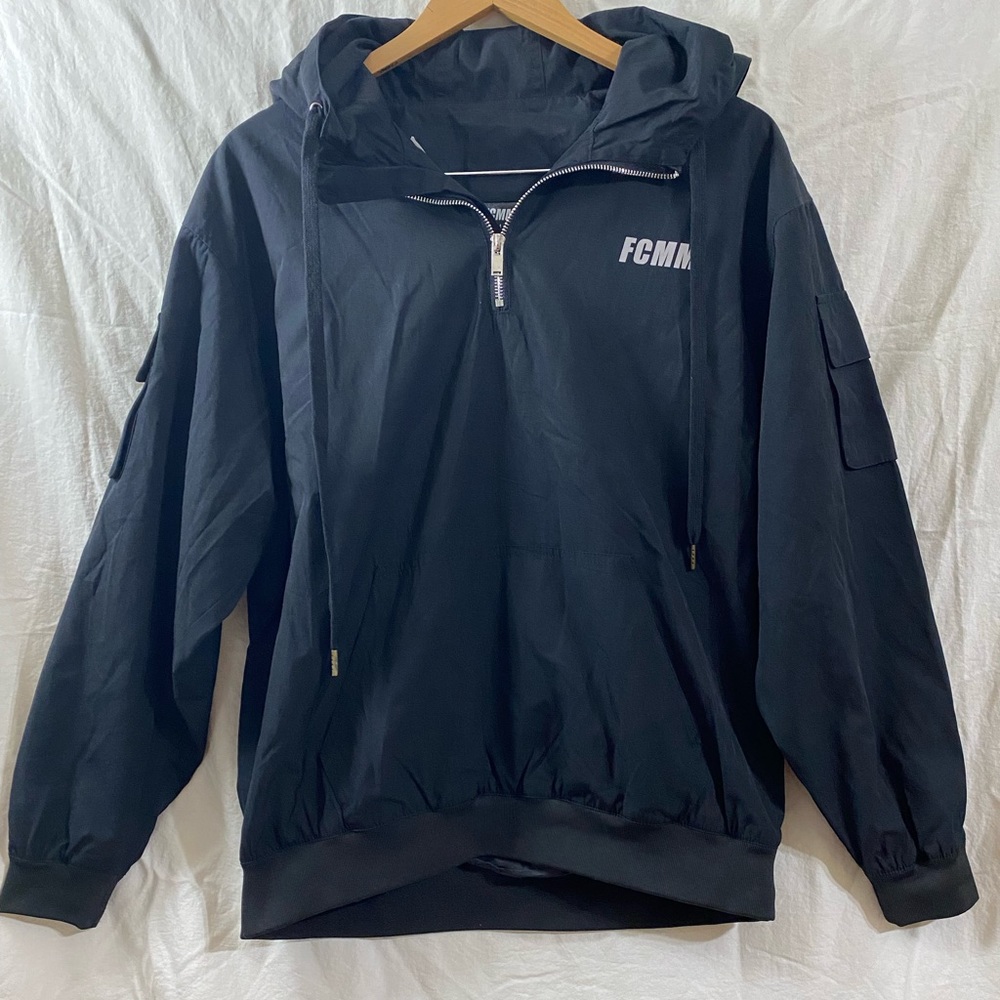 FCMM men’s windbreaker pullover black hoodie. Medium size.